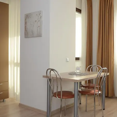 Cozy Apartments - City Center Iasi Exterior photo